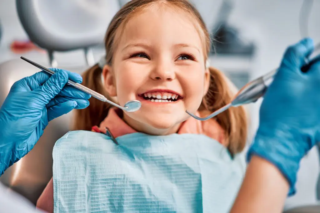 Your Child's Dental Exam: 6 Essential Steps You Need to Expect child's dental exam child's dental exam